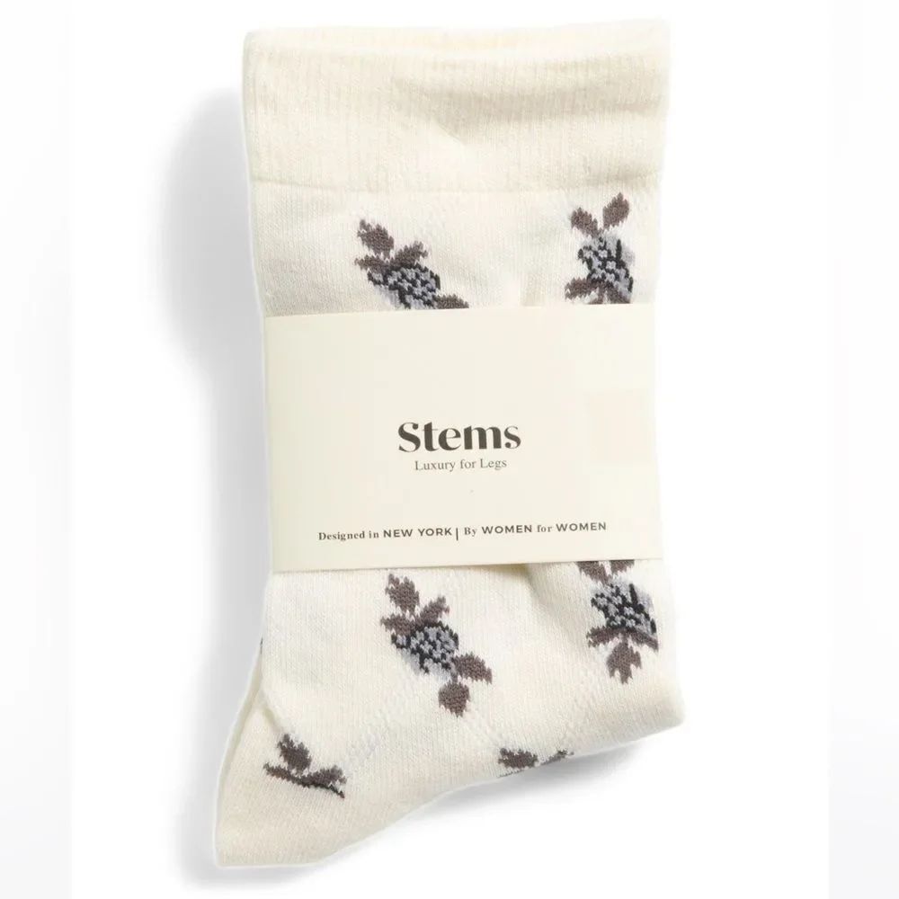 Stems Ivory Black Melody Flower Print Cotton Blend Stretch Knit Crew Socks
